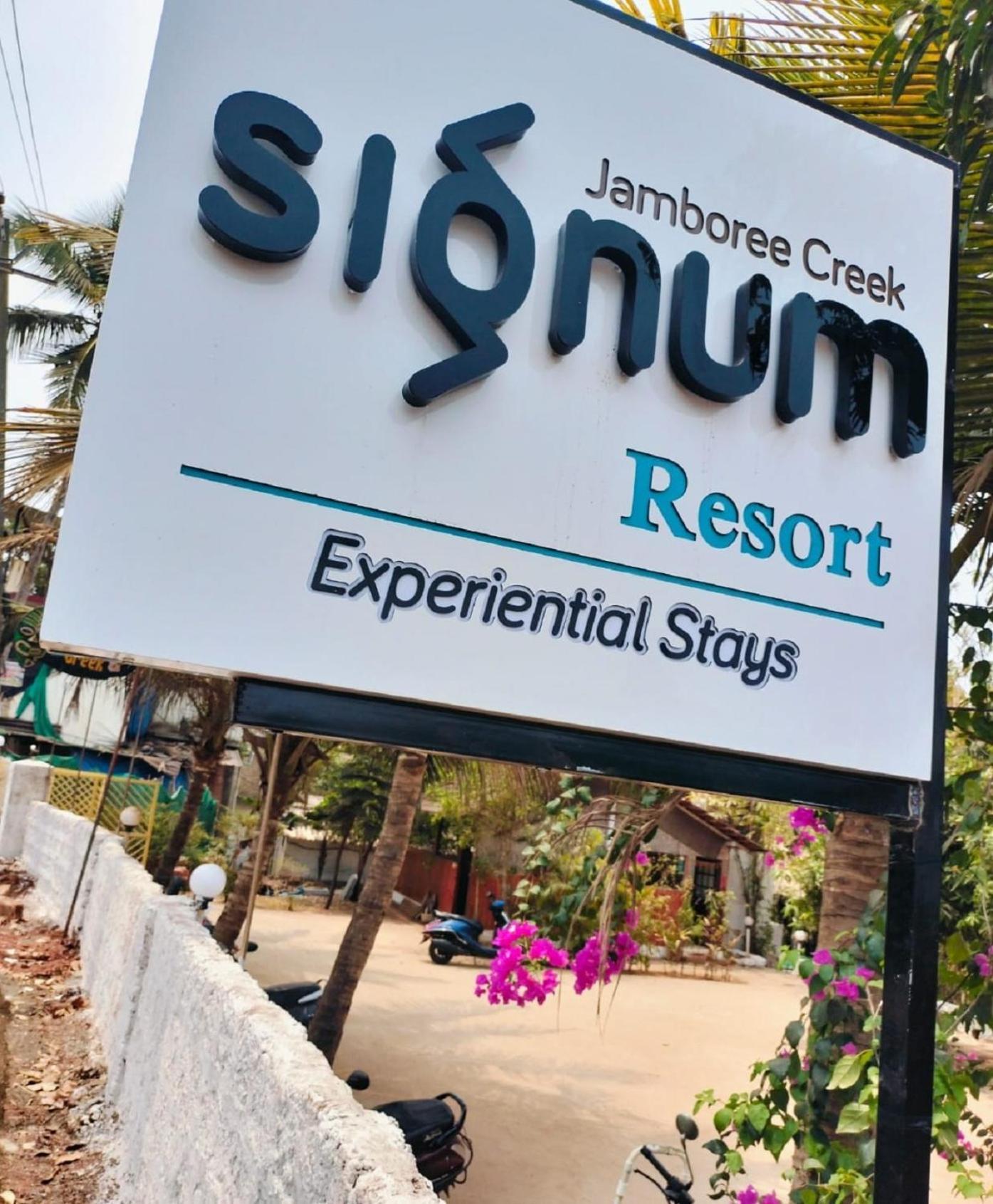 Jamboree Creek Yoga Mandrem Exterior photo